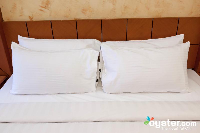 Stayinn Gateway Hotel Apartment Kuching Exterior photo